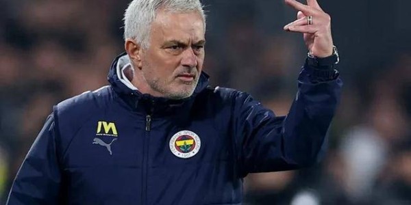 时隔5年再冲欧冠！穆帅引热议，回应6大争议话题，新援就位争冠军