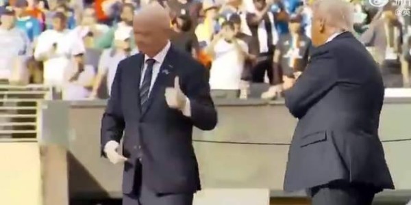 笑喷!特朗普给切尔西颁奖顺手把一块奖牌揣兜里,因凡蒂诺点赞默许