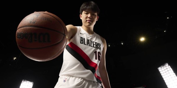 随队记者:杨瀚森在训练营表现出色 他会获得登场机会