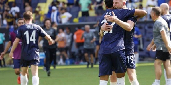 FIFA评世俱杯十大冷门：巴黎三度上榜 半职业球队拿分当选第1