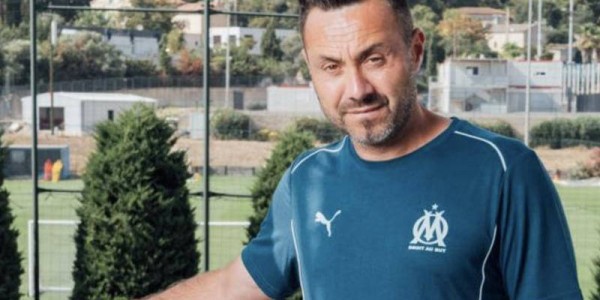 官宣！法甲名帅德泽尔比下课，曼联、曼城和热刺均成潜在下家