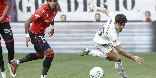 奥萨苏纳压哨引援！速度悍将加盟，西甲迎来全新风暴