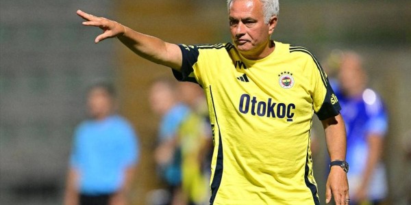 穆帅率队迎第4胜，费内巴切1-0击败意甲劲旅拉齐奥