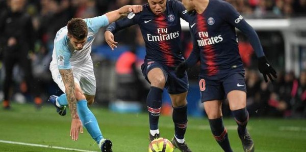 巴黎星河攻势 VS 马竞钢铁绞杀，谁能加冕世界之王？