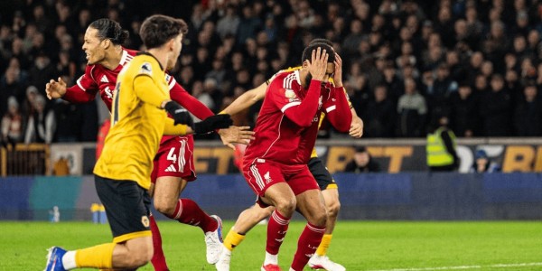 补时崩盘成瘾，利物浦5次绝杀丢9分，欧冠资格真要悬了